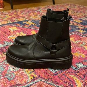 Black Chelsea boots